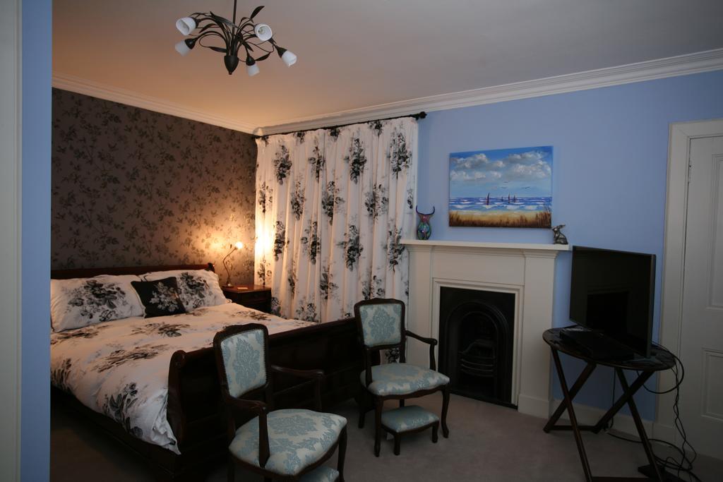 Netherfield House Bed And Breakfast Houston Room photo